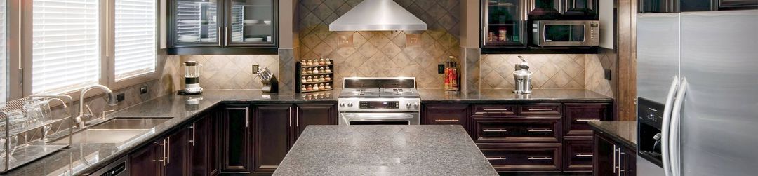 Modern kitchen cabinets in Calgary showcasing sleek design and functionality for home renovations.